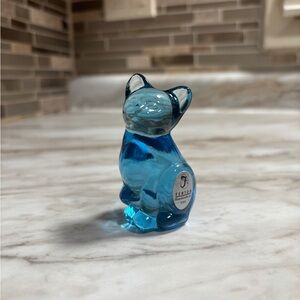 Mini Fenton sitting cat figurine, light blue
